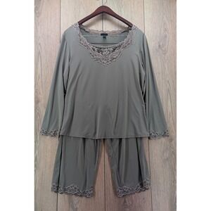 Soma‎ Lace Trim Pajama Set 2-Piece Gray Long Sleeve Top & Cropped Pants Size 2